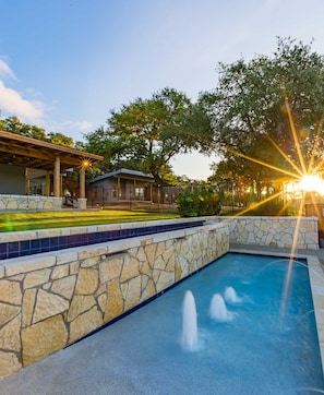 Seasonal outdoor pool - 7A Ranch (Wimberley)
