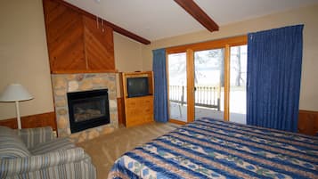 Deluxe Villa, 1 Bedroom, Lake View | Lake view