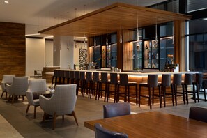 Bar (on property) - Embassy Suites by Hilton Amarillo Downtown (Amarillo)