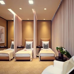 Body treatments, facials, 6 treatment rooms, manicures and pedicures