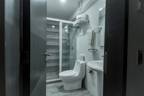 Regadera, regadera tipo lluvia, amenidades de baño gratuitas 