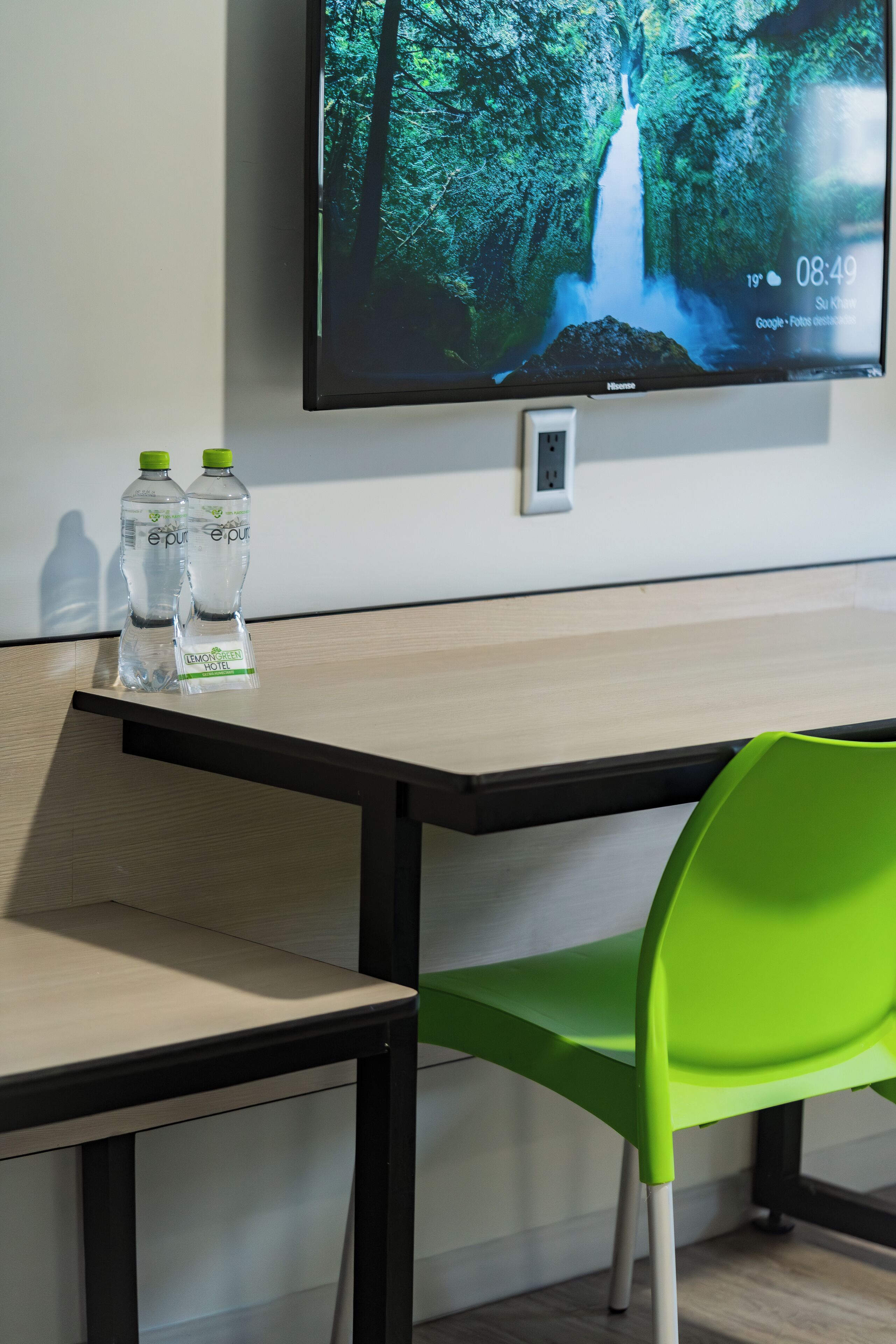 desk, blackout curtains, free wifi, bed sheets