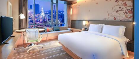 Roupas de cama premium, cofres nos quartos, escrivaninha