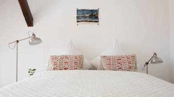 Classic Condo, 1 Bedroom, Kitchen, City View | 1 bedroom, desk, iron/ironing board, cribs/infant beds