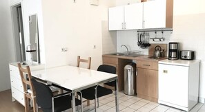 Classic-Studio, 1 Schlafzimmer, Stadtblick, Strandnähe | Eigene Küche | Großer Kühlschrank, Herdplatte, Wasserkocher mit Kaffee-/Teezubehör
