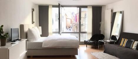 Classic Studio, 1 Bedroom, City View, Beachfront | 1 bedroom, desk, iron/ironing board, free WiFi