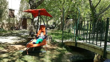 Área de juegos infantiles al aire libre