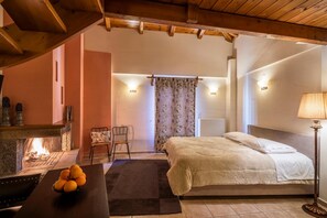 獨特設計、書桌、隔音、熨斗/熨衫板