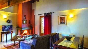 24-inch plasma TV with digital channels, TV, fireplace