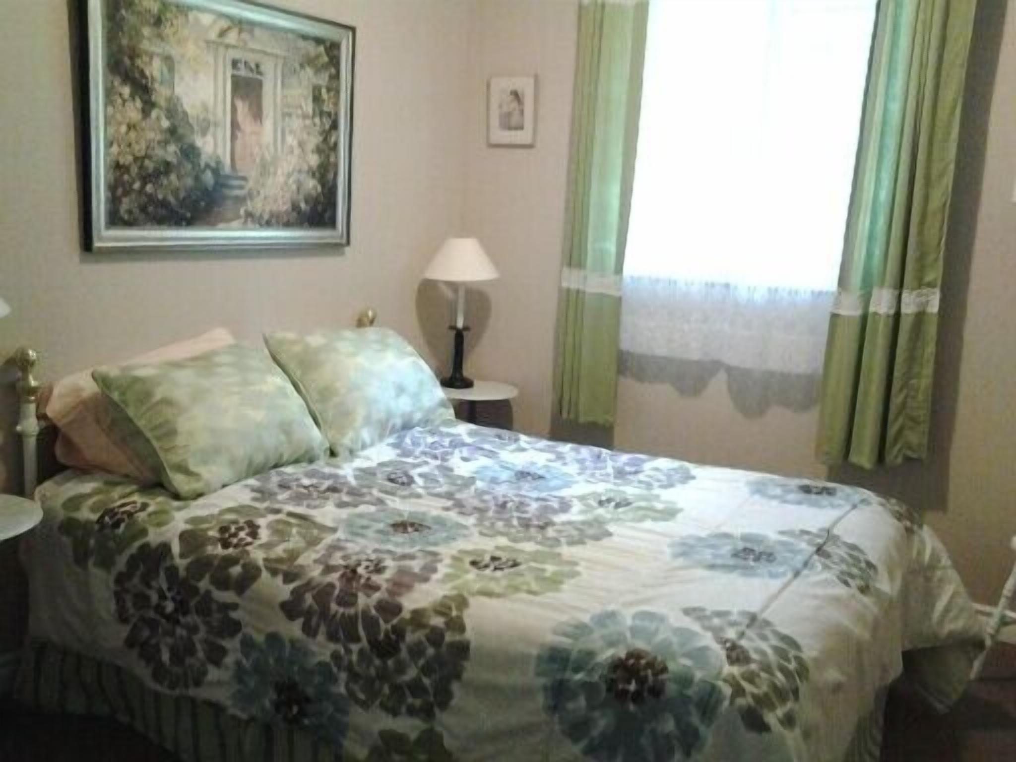 Cottage, 3 Bedrooms | 1 bedroom, desk, iron/ironing board, free WiFi