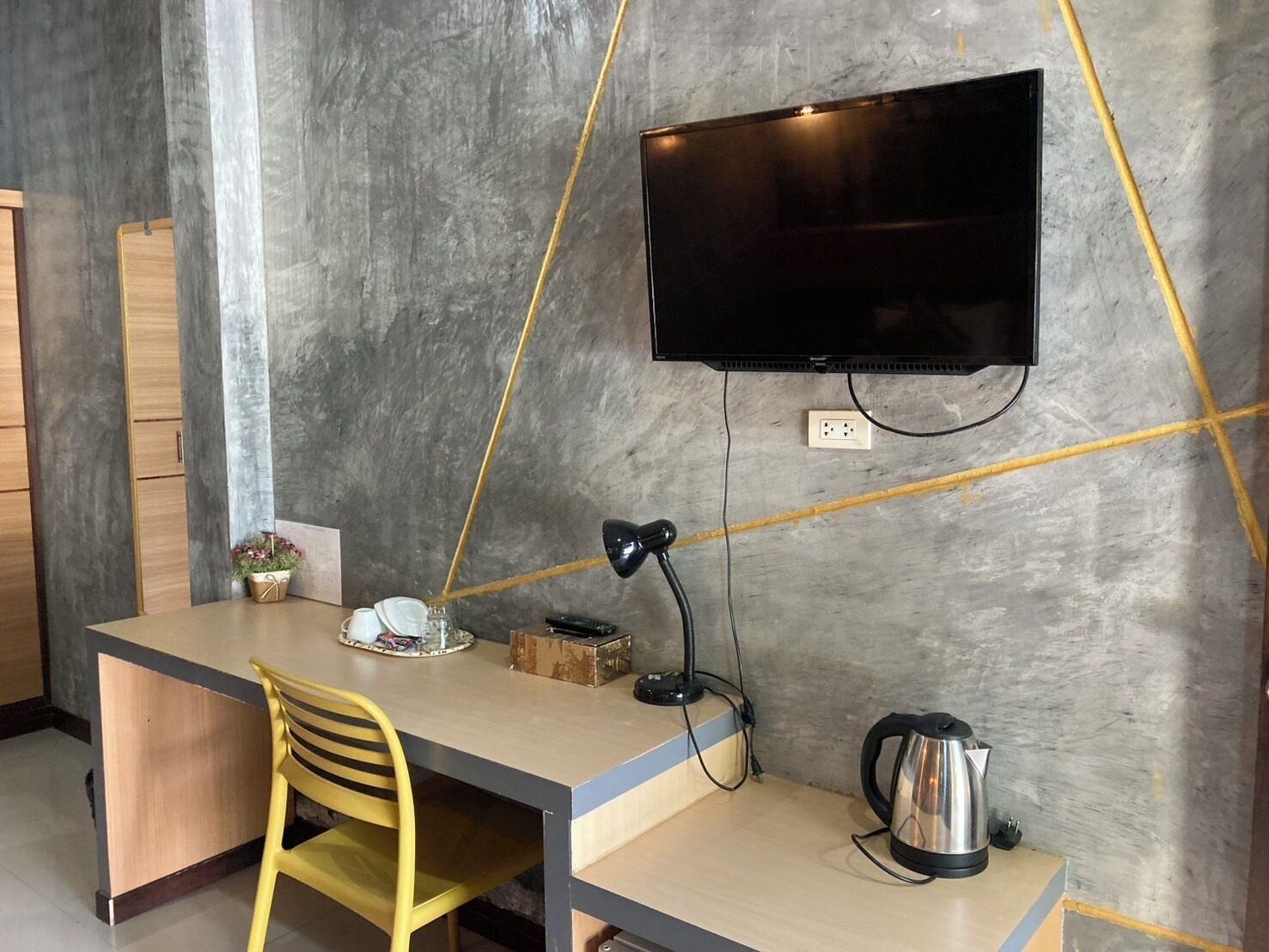 standard twin room | free wifi, bed sheets