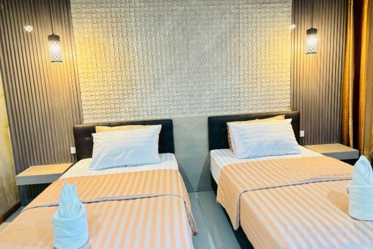 Free WiFi, bed sheets