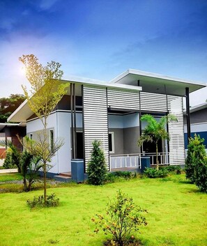 Schreibtisch, kostenloses WLAN