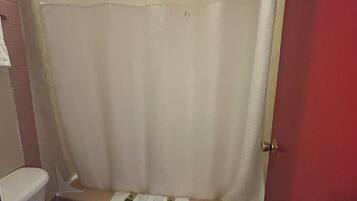 Free toiletries, towels