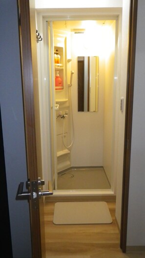 Standard Twin Room, Non Smoking | Bathroom | Shower, slippers, towels - Nagomi - Hostel (Tokyo)