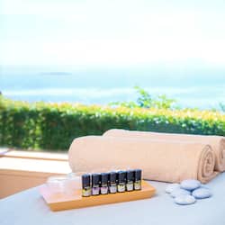 Body treatments, 1 treatment room, massages