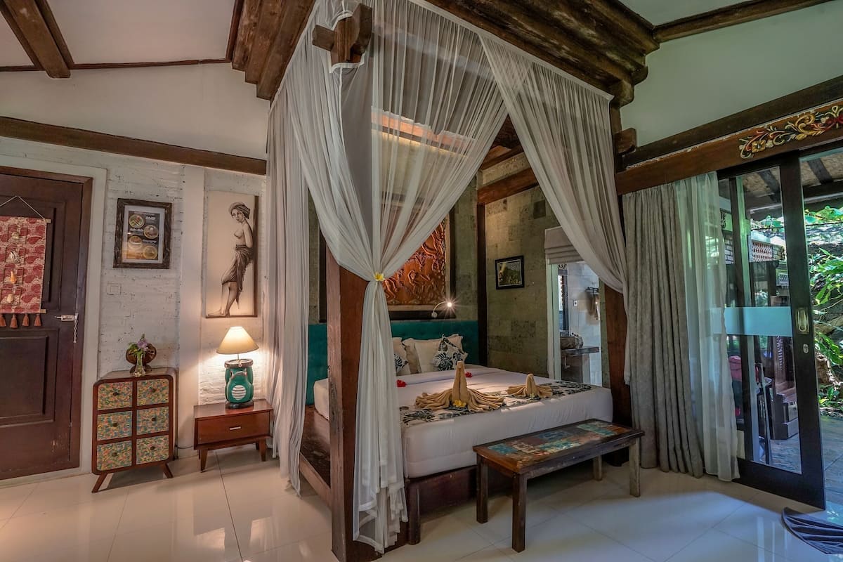 Suite Pool View | 1 Schlafzimmer, hochwertige Bettwaren, Minibar, Zimmersafe