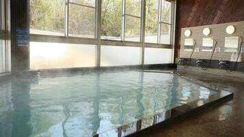 Traditional Room (Toilet in room) | Bathroom | Separate bathtub and shower, free toiletries, hair dryer, bidet