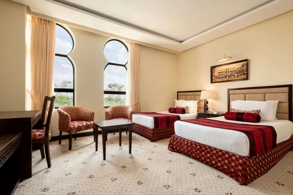 Room, 2 Single Beds, Smoking | Minibar, in-room safe, desk, laptop workspace