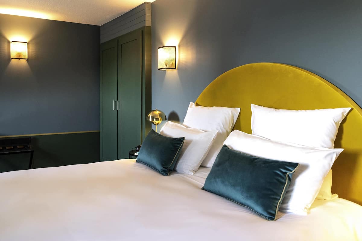 Familienzimmer | Minibar, Zimmersafe, schallisolierte Zimmer, kostenloses WLAN