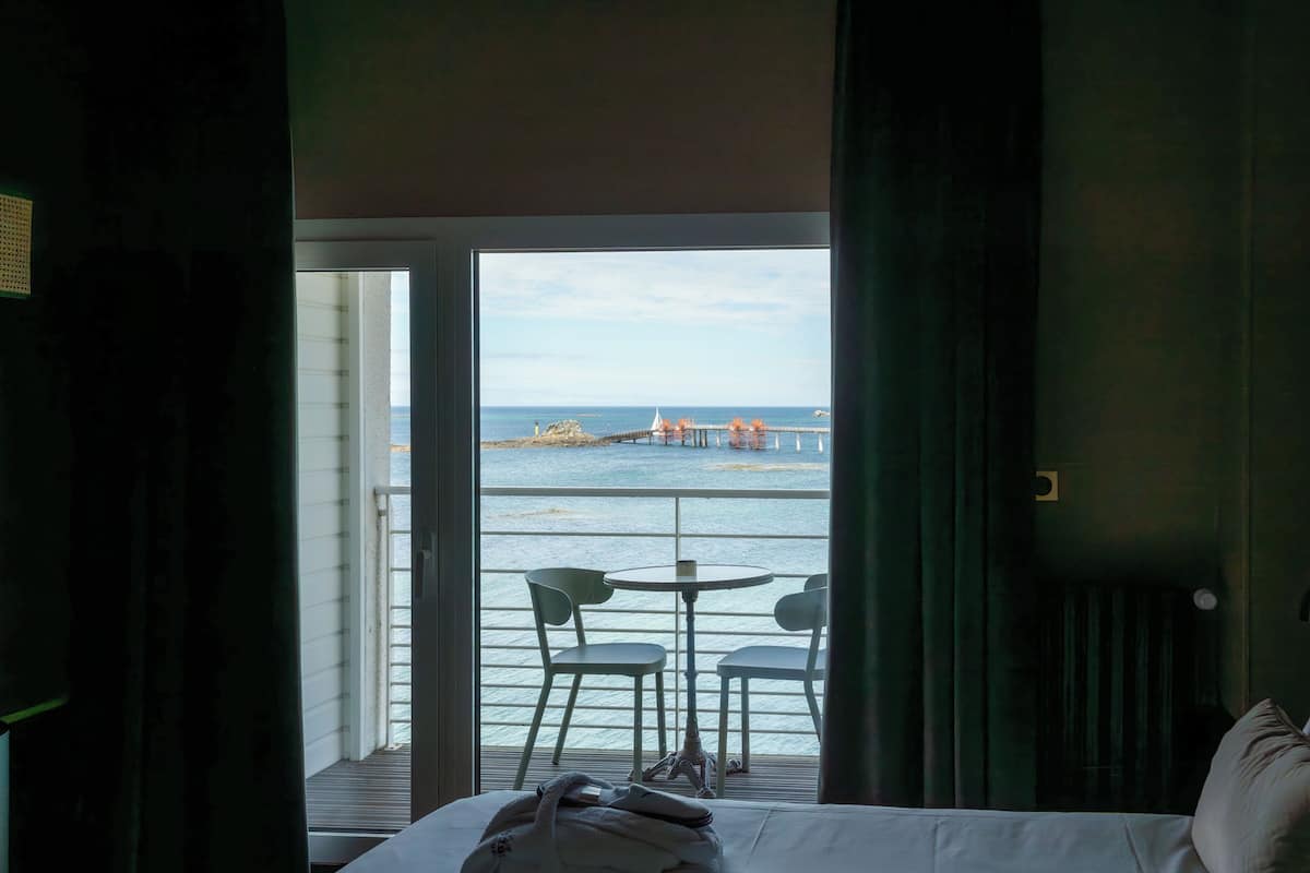 privilege, room, balcony, sea view | minibar, in-room safe, soundproofing, free wifi