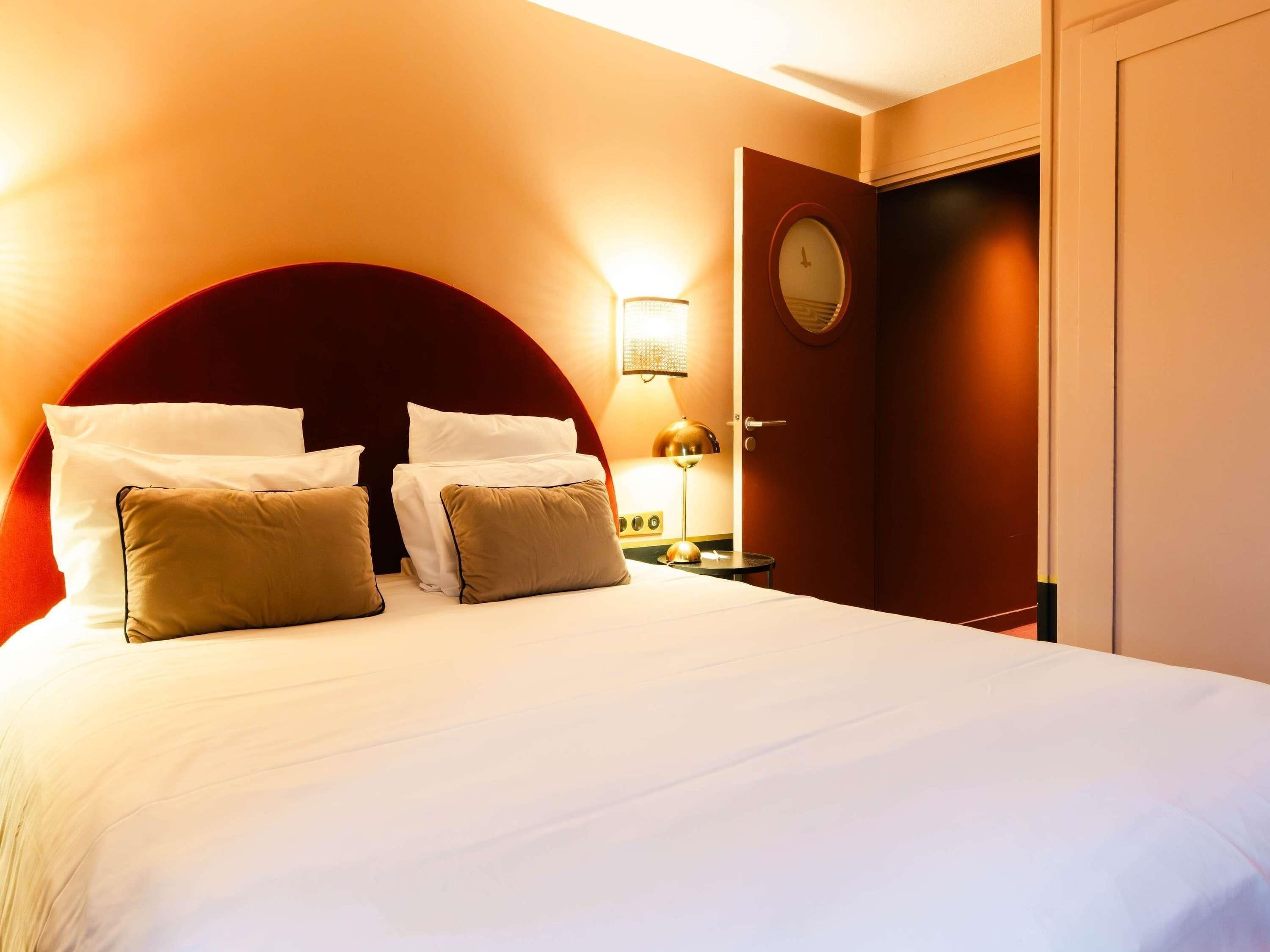 Family Room | Minibar, in-room safe, soundproofing, free WiFi