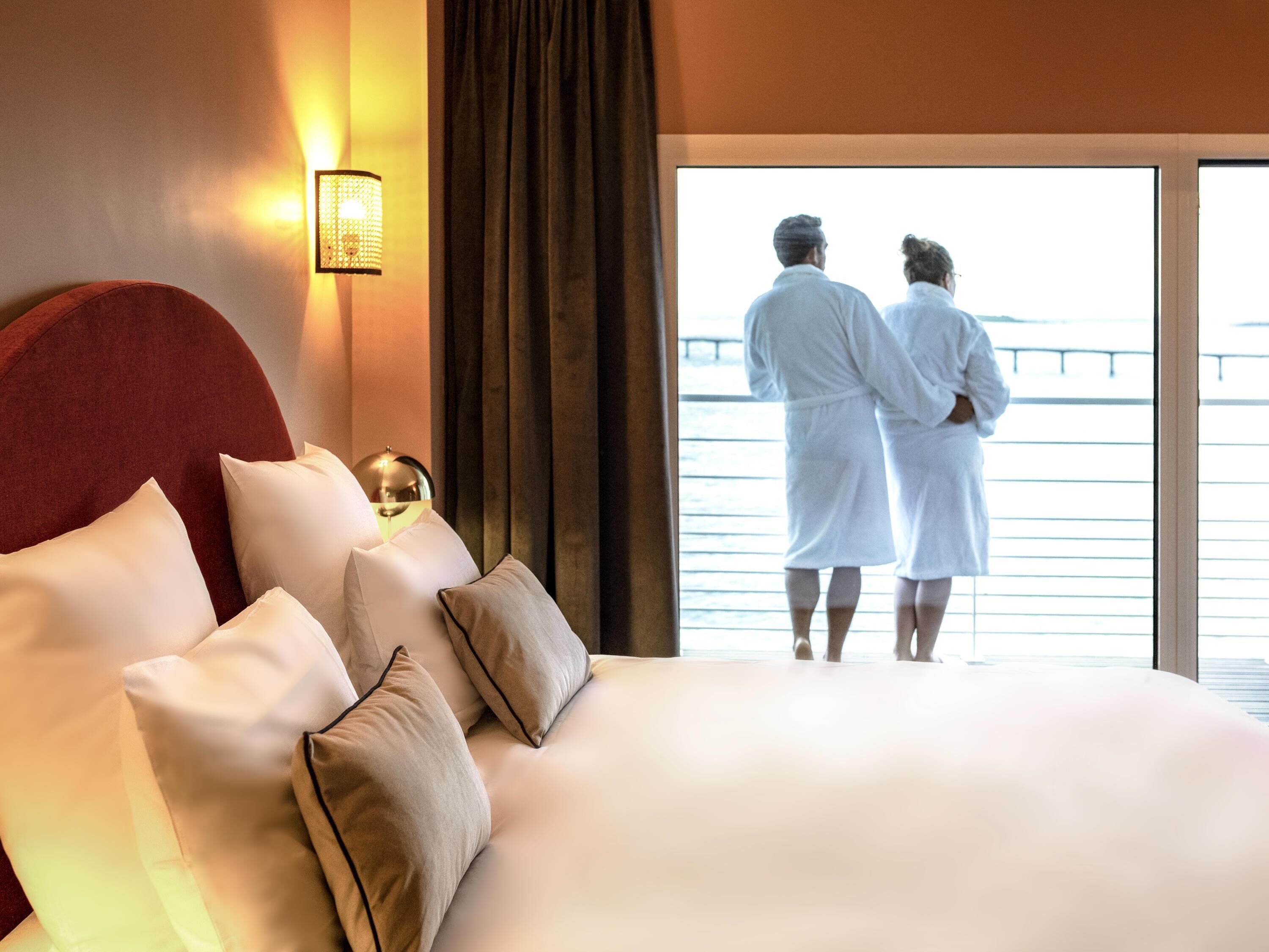 Privilege, 客房, 陽台, 海景 | 迷你吧、客房內保險箱、隔音、免費無線上網