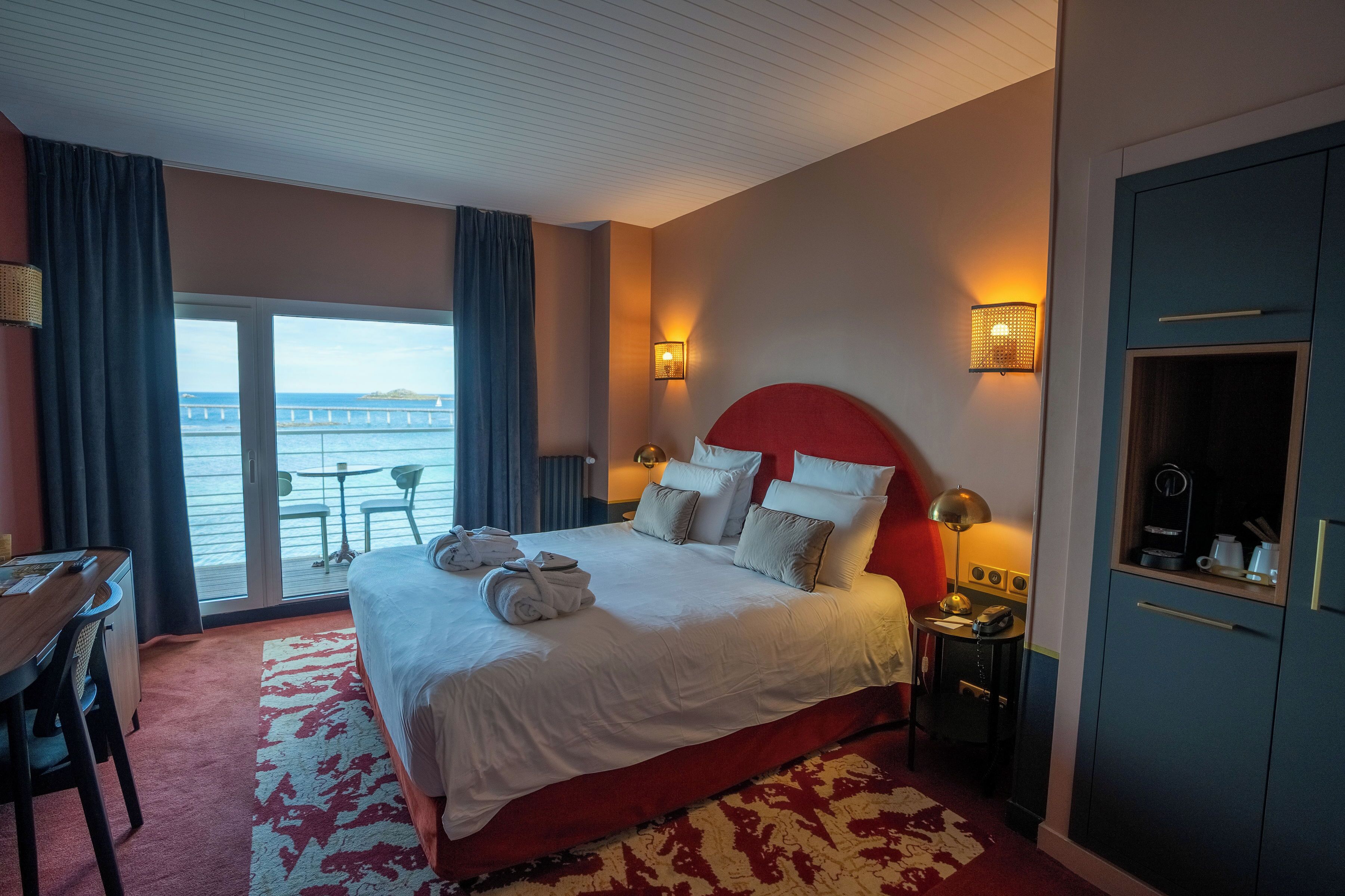 privilege, room, balcony, sea view | minibar, in-room safe, soundproofing, free wifi