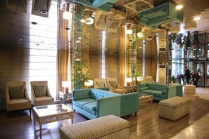 Lobby - De Papae (Islamabad)