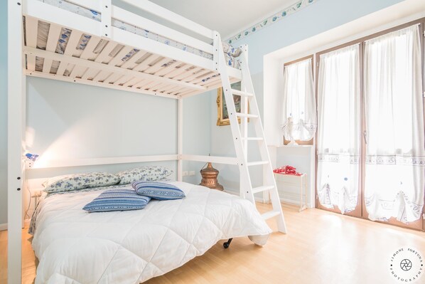 Standard Room, Shared Bathroom | 2 bedrooms, premium bedding, down duvets, in-room safe