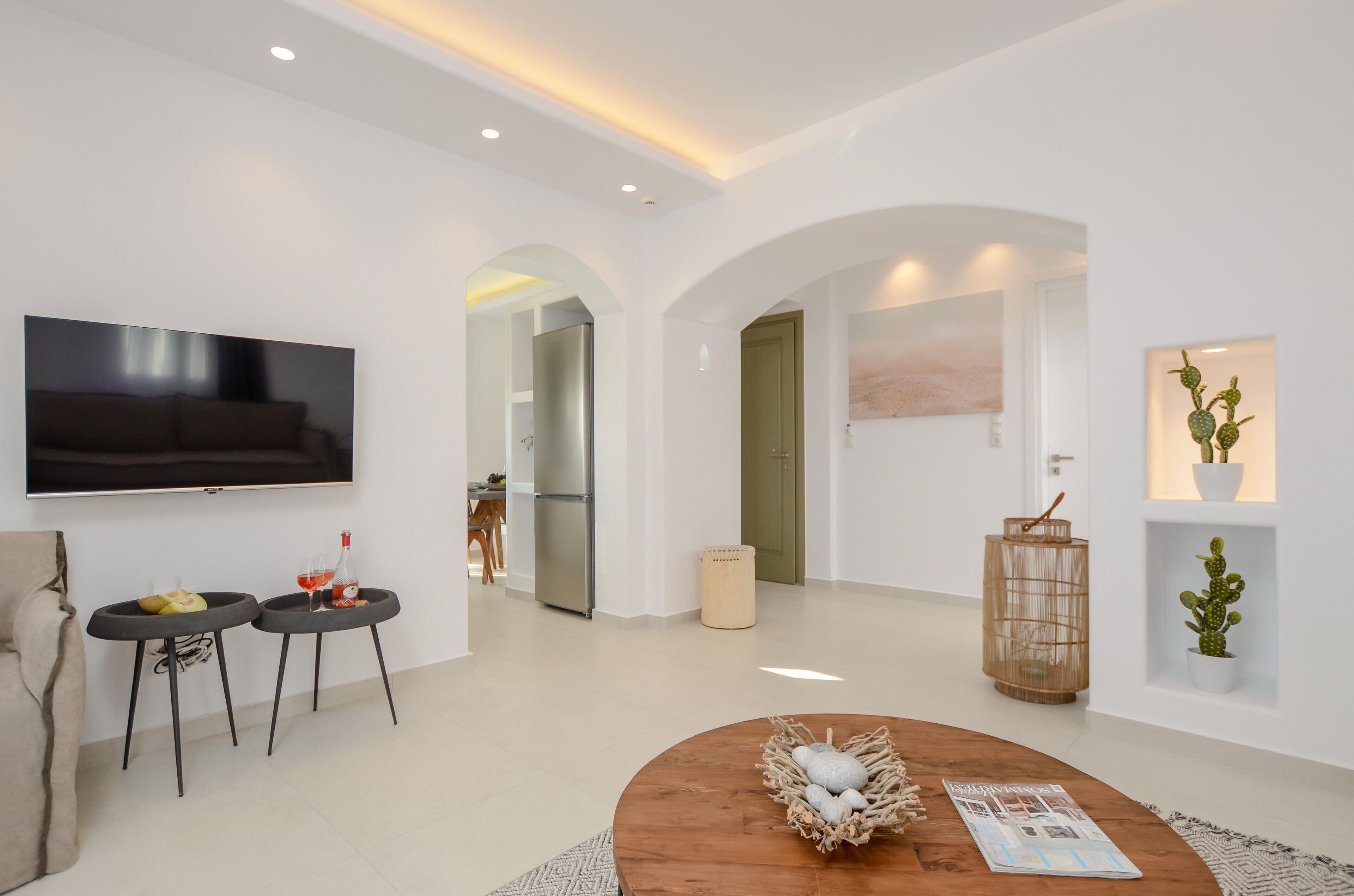 Premium Suite, 1 Bedroom, Hot Tub, Sea View | Living area | Plasma TV