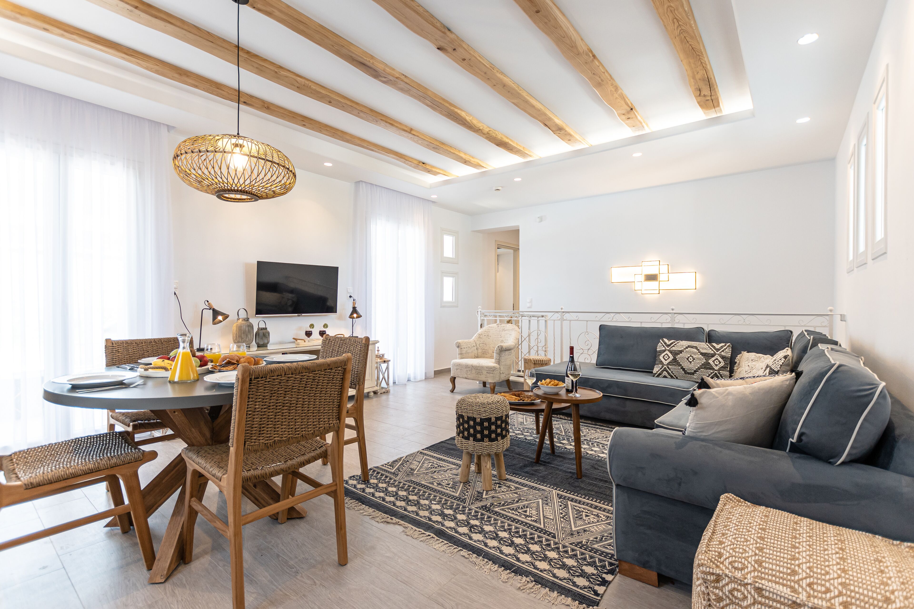 Suite Grand, 3 habitaciones, piscina privada, vistas parciales al mar | 3 dormitorios, sábanas de algodón egipcio, ropa de cama de alta calidad