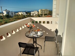 高级公寓, 1 间卧室 | 1 多间卧室、客房内保险箱、办公桌、免费婴儿床