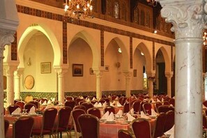 Restaurant - EL Djazair (Algiers)