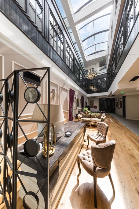 Sala de estar en el lobby