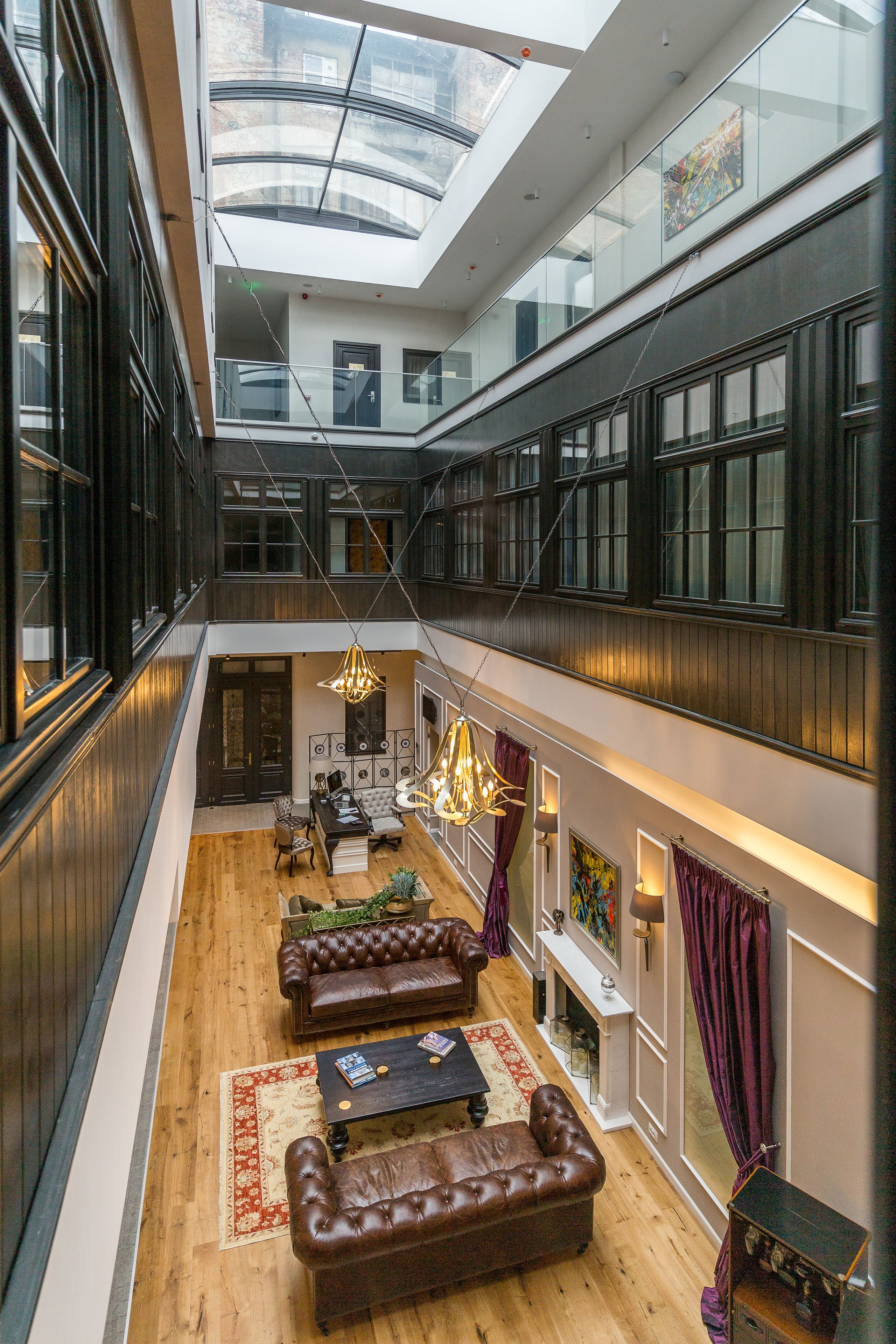 ロビー応接スペース