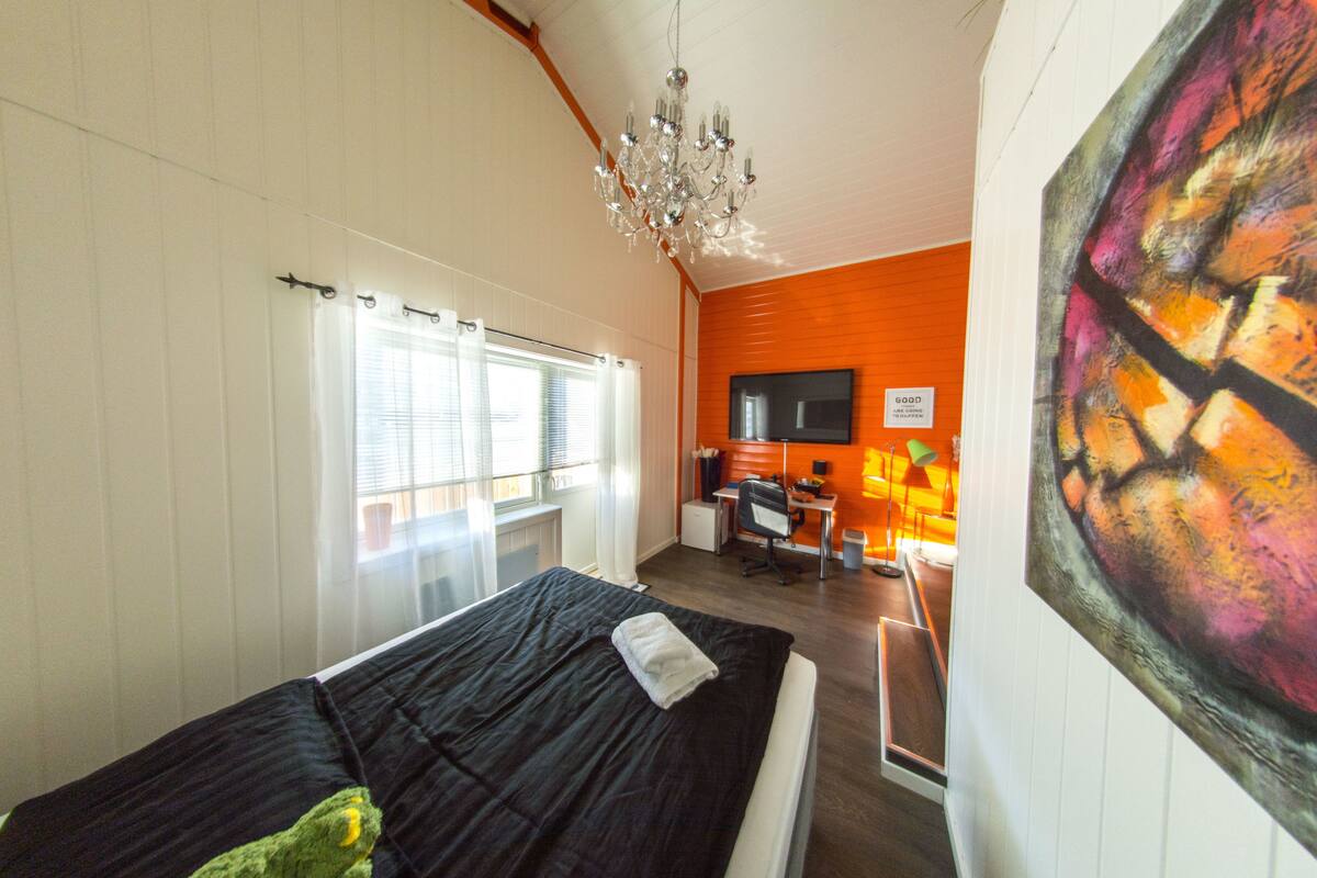 superior double room | minibar, desk, soundproofing, iron/ironing board