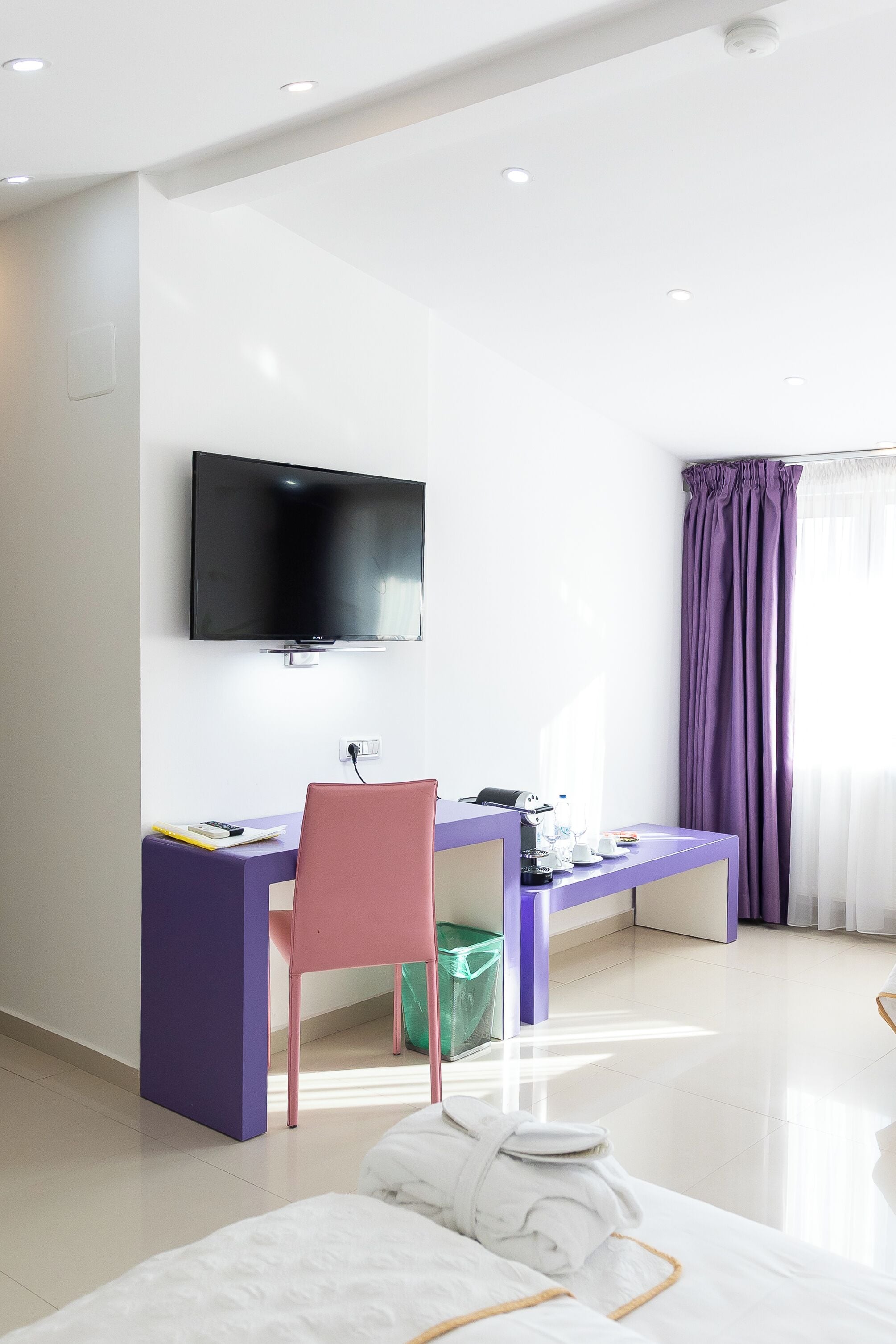 deluxe triple room, non smoking, sauna | hypo-allergenic bedding, memory-foam beds, in-room safe, desk