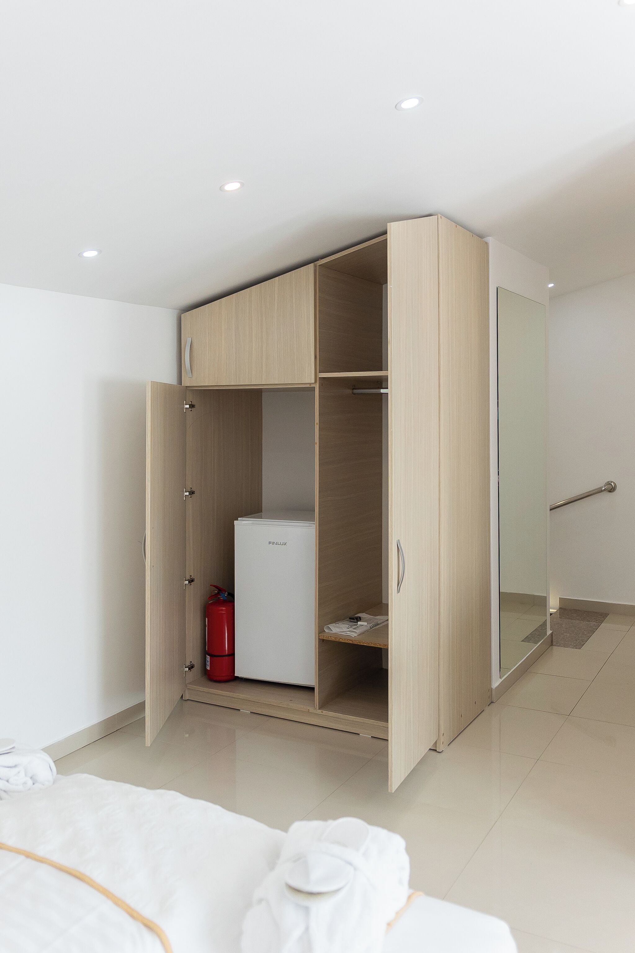 deluxe triple room, non smoking, sauna | hypo-allergenic bedding, memory-foam beds, in-room safe, desk