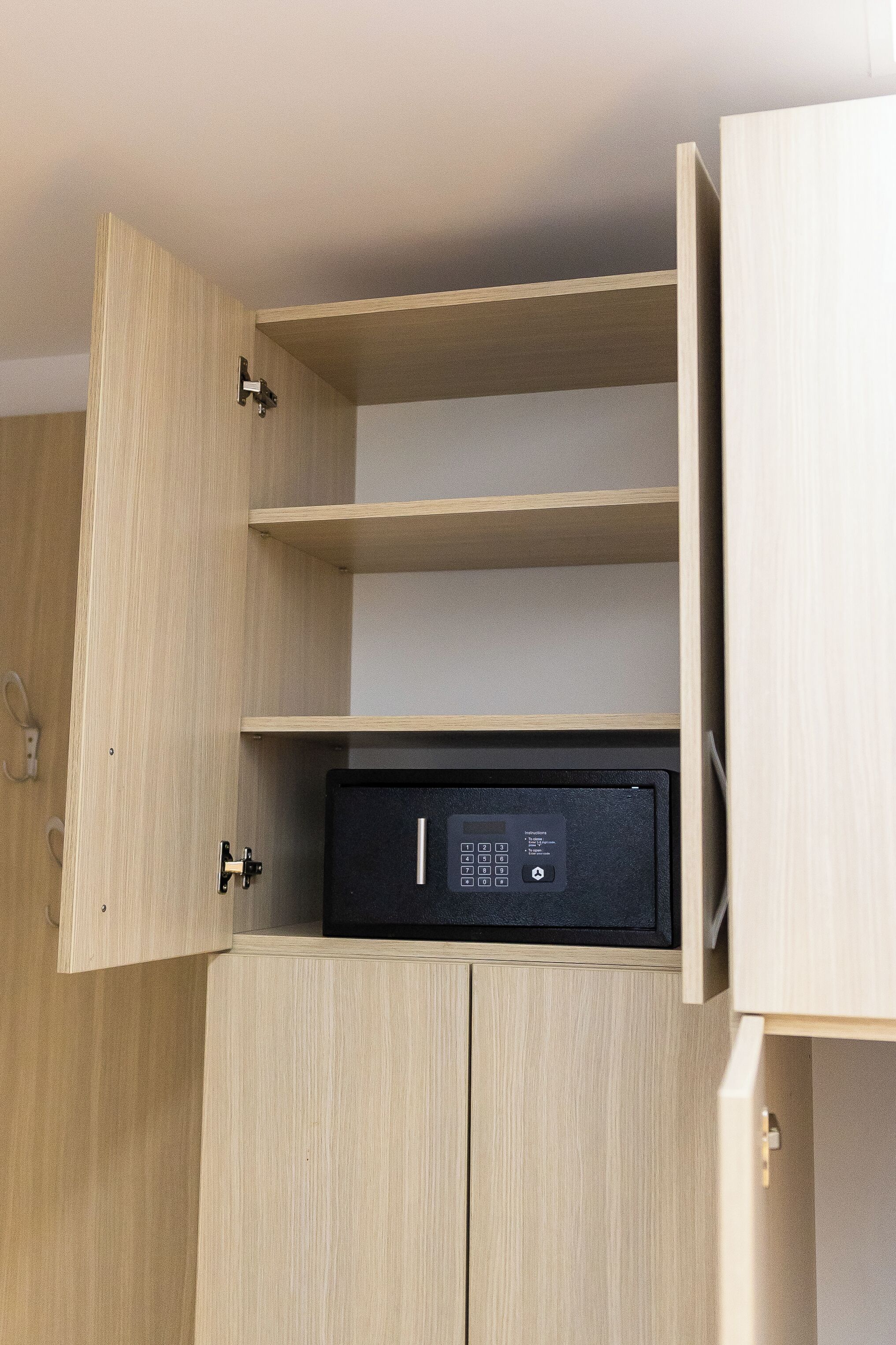 hypo-allergenic bedding, memory-foam beds, in-room safe, desk