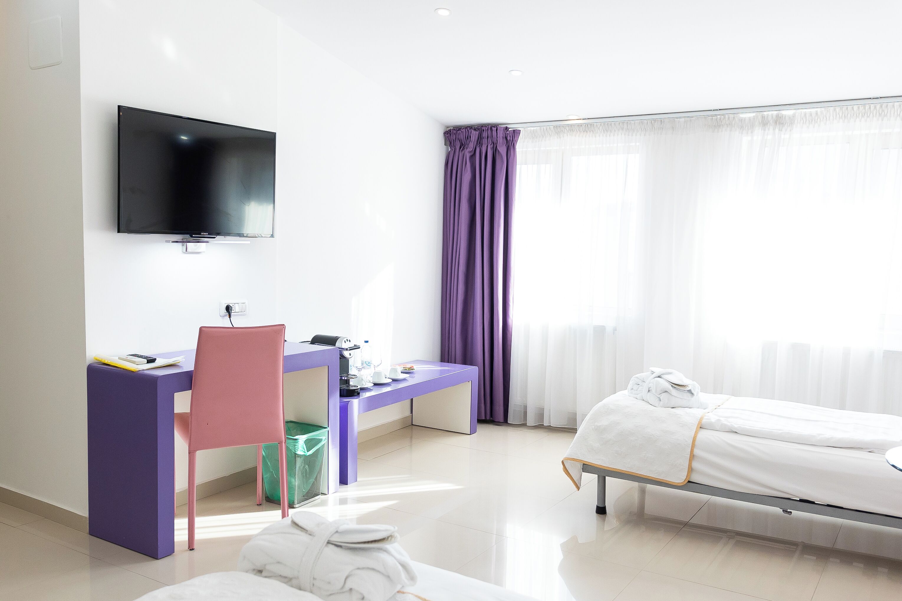 deluxe triple room, non smoking, sauna | hypo-allergenic bedding, memory-foam beds, in-room safe, desk