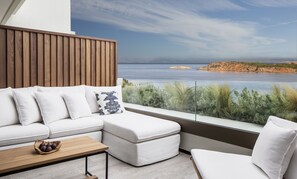 룸, 킹사이즈침대 1개, 바다 전망 (Nafsika) | 고급 침구, 오리/거위털 이불, 미니바, 객실 내 금고