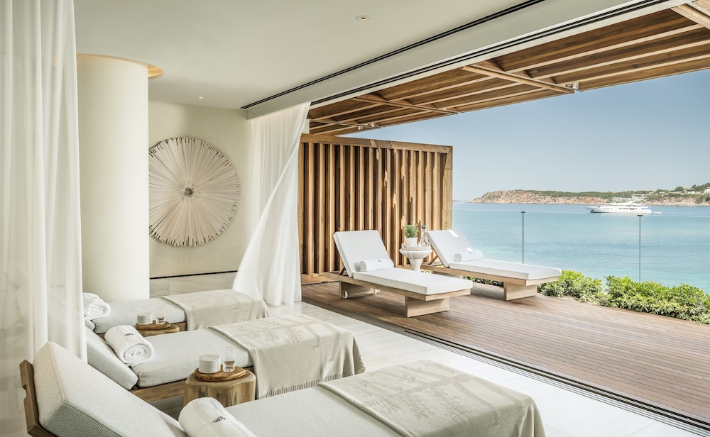 Four Seasons Astir Palace Hotel Athens by null