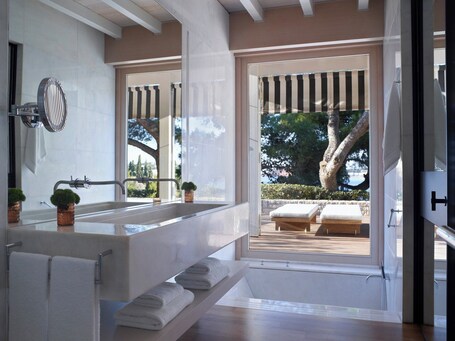 Four Seasons Astir Palace Hotel Athens - Image 14