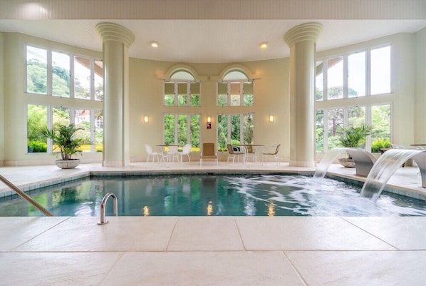 Indoor pool, outdoor pool - Langhetto Siena (Gramado)