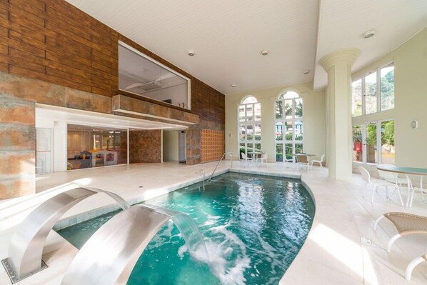 Indoor pool, outdoor pool
