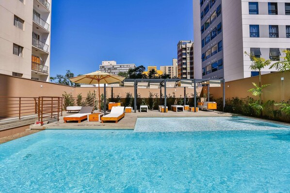 Outdoor pool, pool loungers