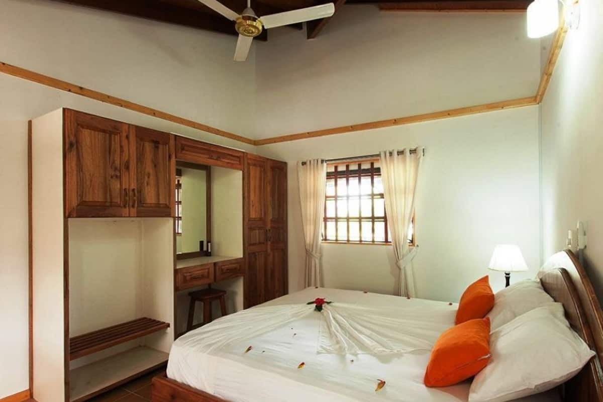 Villa, 3 Bedrooms | In-room safe, desk, iron/ironing board, cribs (free)