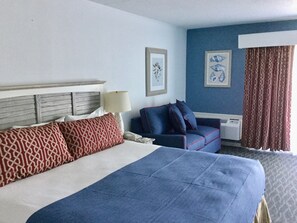 Premium bedding, blackout drapes, iron/ironing board, free WiFi - Beach View Hotel (Rehoboth Beach)
