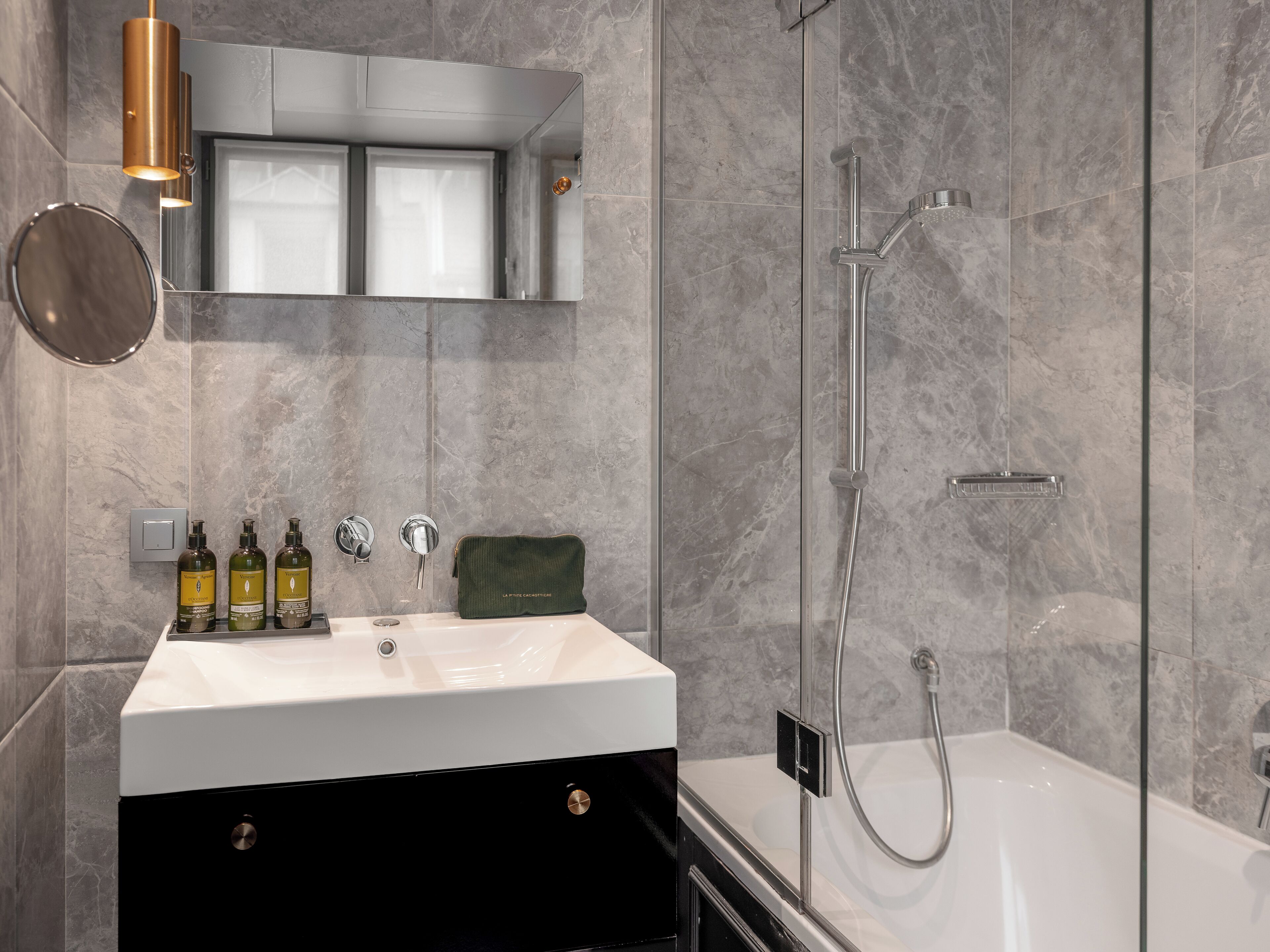 superior double room | bathroom | shower, free toiletries, hair dryer, slippers